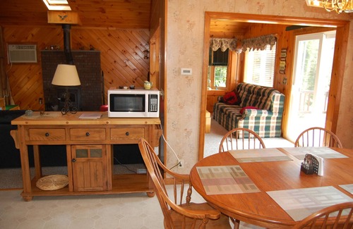 Twin Mountain House | Harmony Hill Bungalow at Bretton Woods w/private backyard & jacuzzi