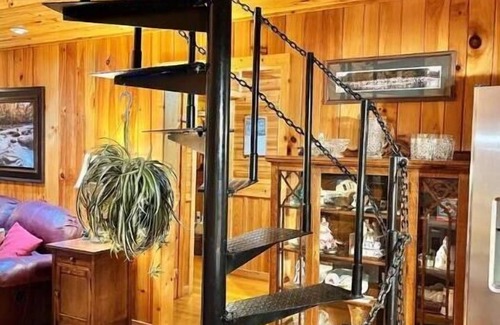 Green Mountain Cabin | Harmony Hollow -5bd Rustic Cabin