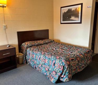Ypsilanti Hotel | Harmony House Motel