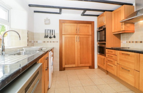 Bere Alston Cottage | HARMONY HOUSE, pet friendly, character holiday cottage in Bere Alston