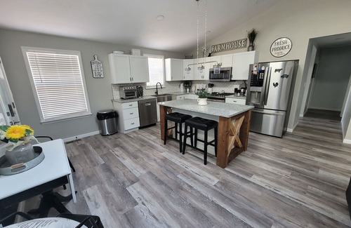Hemlock House | Harmony House