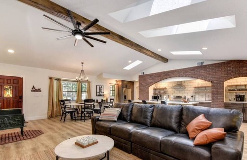 Nevada City House | Harmony Ridge Ranch Nestled On A Secluded 6 Acres!