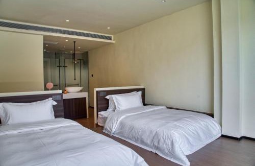 Pudong Hotel | Harmony Zen Retreat in Jiuzhai Valley