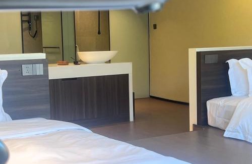 Pudong Hotel | Harmony Zen Retreat in Jiuzhai Valley