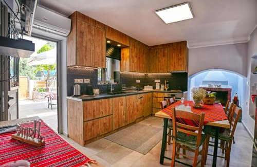 Plokamiana House | Haroto Home Residence