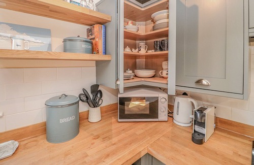 Syderstone Cottage | Harpers Cottage - sleeps 4 guests in 2 bedrooms