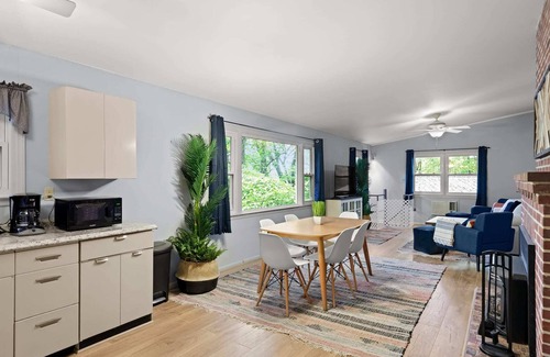 Kabletown House | Harpers Ferry Cottage: Hot Tub, WiFi, Dog-Friendly