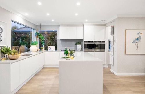 Werribee House | Harpley Estate - Luxurious Family Werribee Getaway