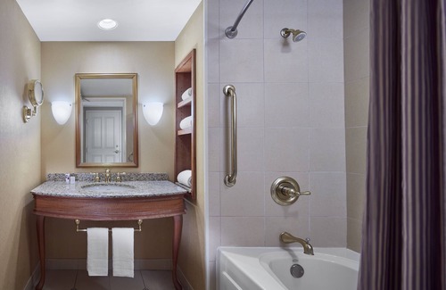 Metropolis Hotel | Harrah's Metropolis Hotel & Casino