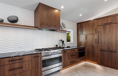 Canyon Corridor Condo | Harriet's Hideaway Newly Renovated, Modern Luxury in South Palm Springs