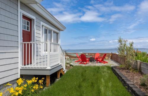 Coupeville House | Harrington Hideaway by AvantStay Beach Access
