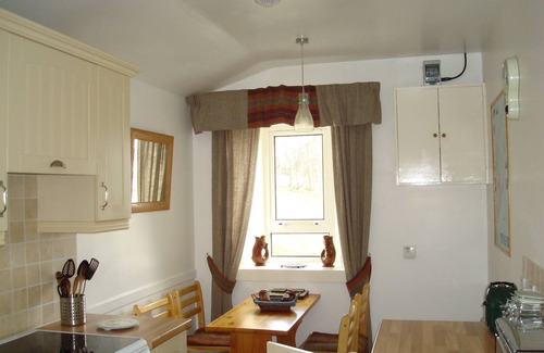 Rodel Cottage | Harris White Cottage SEA & loch VIEWS from traditional modern cottage