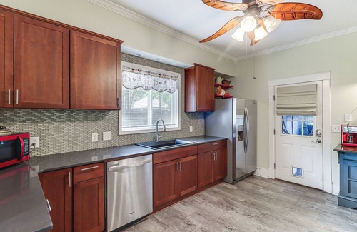 Harrison House | Harrison Family Home w/Grill - Near Downtown!