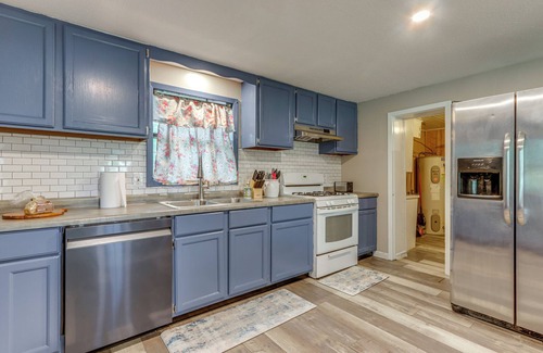 Harrison House | Harrison Getaway w/Yard & Parking: Near Fishing