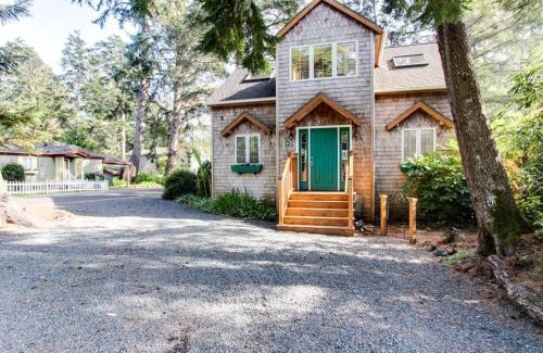 Downtown Cannon Beach House | Harrison Loft