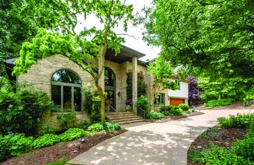 Harrisonburg House | Harrisonburg Heaven on the Hill