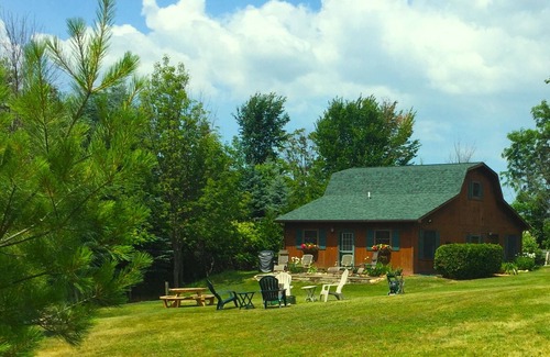 Traverse City Cabin | HARRISON’S HIDEAWAY - A Little Piece of Heaven on Earth!