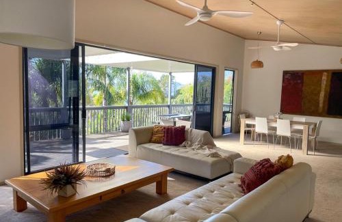 Cable Bay House | Harrisons Retreat Premium Stay