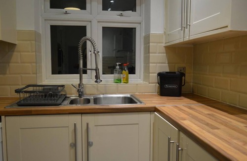 Roxeth House | Harrow/Sleeps10/PrivateGarden/3BR/FreeParking/WiFi