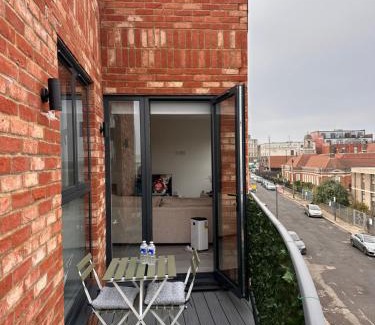 Harrow House | Harrow Weald Comfort