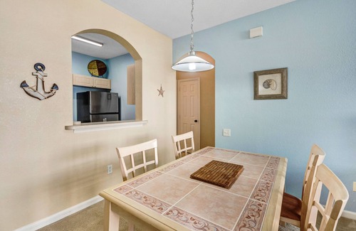 Windsor Palms Condo | Harry's Mystical Hideaway in Gated Windsor Palms 15 minutes to Disney