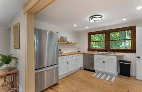 Good Hart House | Hart and Soul: 2 BR, 1 BA House in Harbor Springs, Sleeps 4