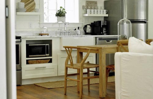 Oxford Cottage | Hart❤️Cottage, Well-Appointed Luxury Guest Cottage 1.4 Miles to Oxford Square!