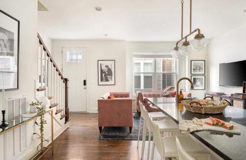 Chestnut Hill Apartment | Hart Suite Buyout 6 by AvantStay Two Nashville Town Houses w Stunning Amenities Design