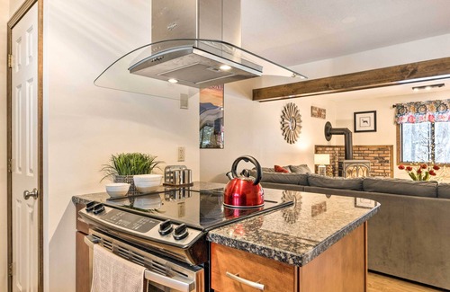 West Hartford House | Hartford Escape w/Fire Pit ~ 3 Mi to Ski & Golf!