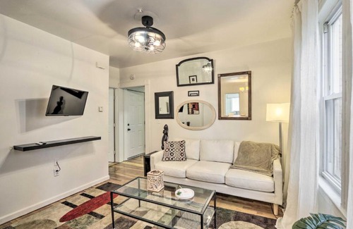 Hartford Apartment | Hartford Vacation Rental - Close to Downtown!