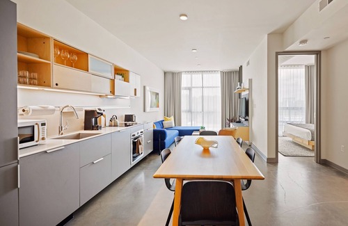 Chestnut Hill Apartment | Harthall Hotel