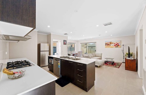 Clyde House | Hartleigh Estate - Sophisticated Family Living
