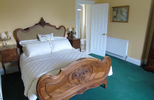 Carrick-on-Shannon Bed & Breakfast | Hartley House B&B