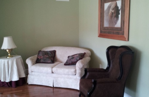 Okanagan-Similkameen Bed & Breakfast | Harvelle House Bed & Breakfast