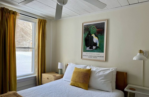 Bellows Falls Bed & Breakfast | Harvest Barn Inn
