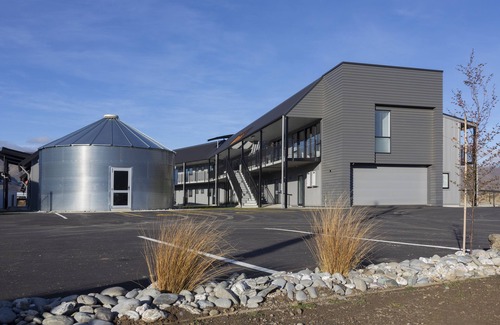 Lowburn Apartment | Harvest Park Studios