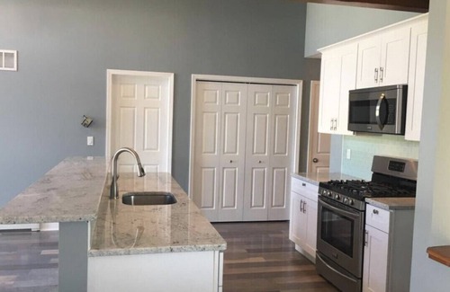 Harvey Cedars House | Harvey Cedars Gem! Walk to the bay, the beach and or the park!