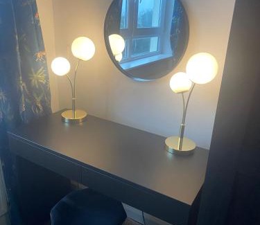 Newtownabbey Apartment | Hastings Apartments Extra Large Self Catering Apt Tourism Certified Free Parking WiFi