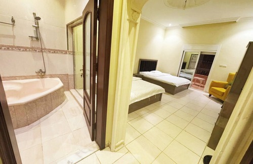 Al-Hamra'a Bed & Breakfast | Hasy's House-You Jia