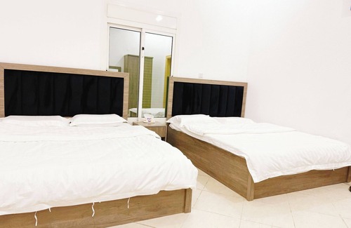 Al-Hamra'a Bed & Breakfast | Hasy's House-You Jia