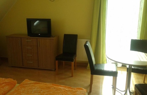Zsira House | Határmenti Vendégház