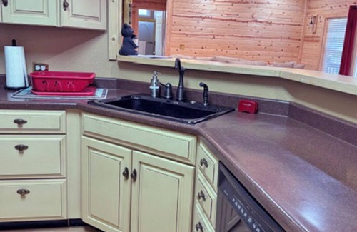 Shasta County Cabin | Hat Creek Cabin in Old Station, near fishing, hiking, Lassen, & Burney w/3 bdms