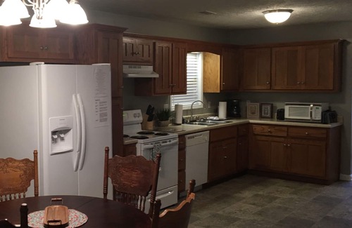 Campbellsville House | Hatcher Pass Cozy House less than 5 miles from Green River Lake