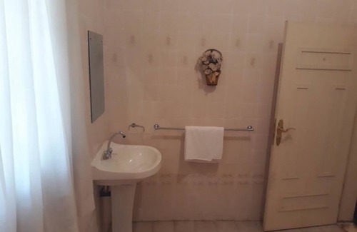 Mongu House | Hatfield Hotel