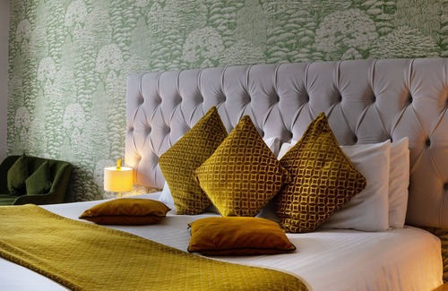 Down Hatherley House | Hatherley Manor Hotel & Spa