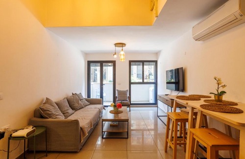 Jaffa Apartment | Hatkuma Luxury Apartment By Nimizz