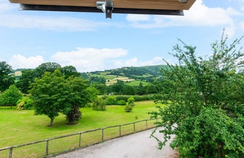 Abergavenny House | Hatterall View - One Bedroom House, Sleeps 2