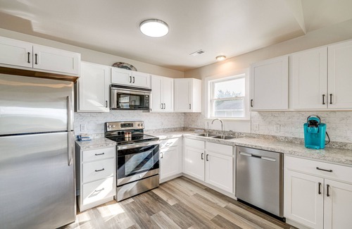 Brigands' Bay House | Hatteras Island Hideaway: Waterfront, Canal Access