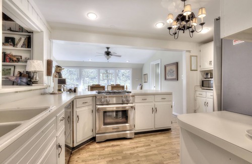 Cartersville House | Hattiway on Lake Allatoona Includes Private Covered Dock