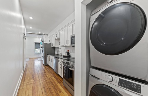 Schnitzelburg Apartment | HAUCK'S NEST in the heart of Germantown!